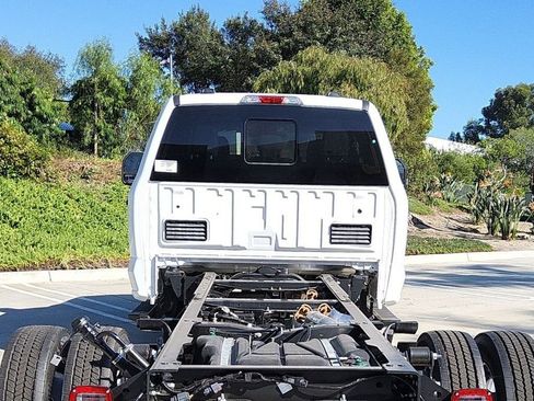 New 2026 Ford F450 XL w/ XL Chrome Package RWD image 22