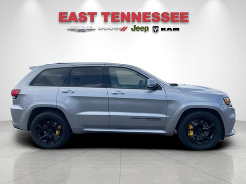 Used 2018 Jeep Grand Cherokee Trackhawk AWD/4WD image 2