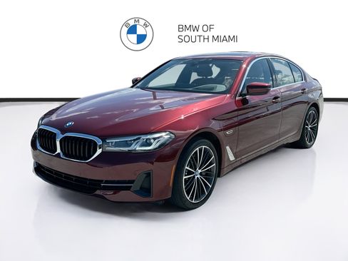 Used 2023 BMW 530e w/ Premium Package RWD image 3