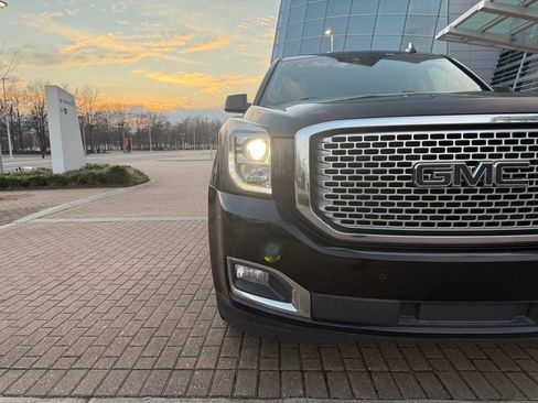 Used 2017 GMC Yukon Denali w/ Open Road Package image 23