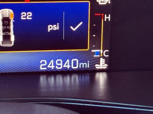 Used 2023 Chevrolet Colorado LT w/ LT Convenience Package III image 18