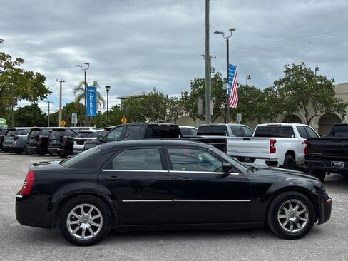 Used 2008 Chrysler 300 Limited RWD image 6