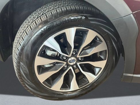 Used 2025 Subaru Outback Limited w/ Popular Package #2 AWD/4WD image 19