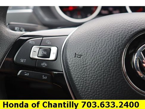 Used 2021 Volkswagen Tiguan S FWD image 12