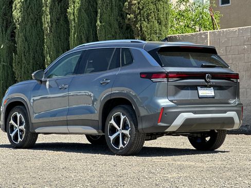 New 2026 Volkswagen Tiguan SE image 6