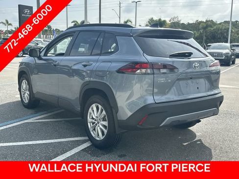 Used 2026 Toyota Corolla Cross LE w/ Moonroof Package FWD image 4