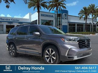Used 2023 Honda Pilot Touring video 1