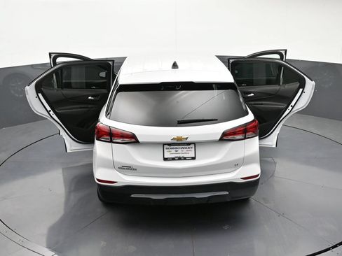 Used 2024 Chevrolet Equinox LT FWD image 36