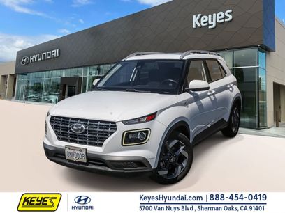 Used 2020 Hyundai Venue SEL w/ Convenience + Premium Package