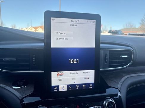 Used 2022 Ford Explorer Platinum w/ Equipment Group 601A image 22