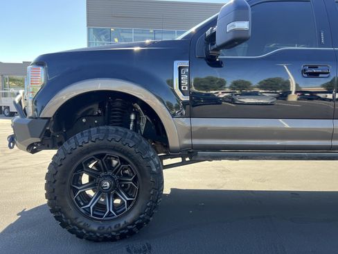 Used 2021 Ford F250 King Ranch w/ King Ranch Ultimate Package AWD/4WD image 11