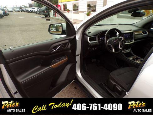 Used 2020 GMC Acadia SLE image 21