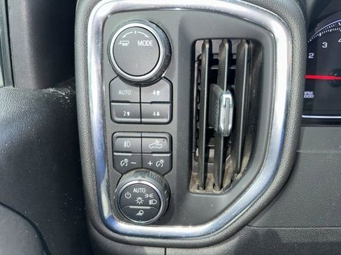 Used 2022 Chevrolet Silverado 2500 LT w/ Convenience Package AWD/4WD image 18