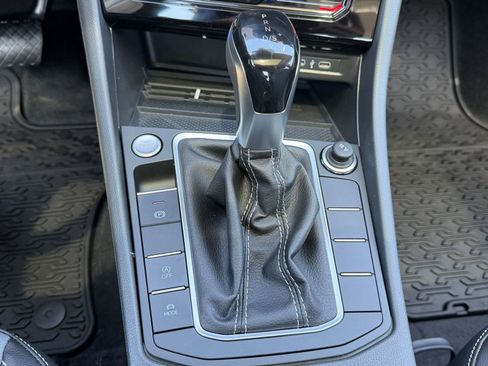New 2026 Volkswagen Jetta SEL FWD image 17