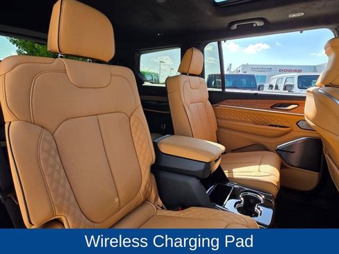 New 2025 Jeep Grand Cherokee L Summit image 15