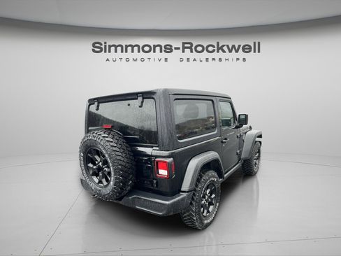 Used 2022 Jeep Wrangler Willys image 7