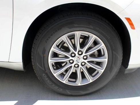 Used 2023 Buick Enclave Essence w/ Sound and Sites Package image 50