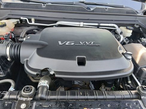 Used 2018 Chevrolet Colorado LT image 23