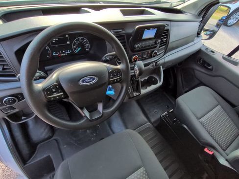 Used 2025 Ford Transit 250 Low Roof w/ Exterior Upgrade Package RWD image 15