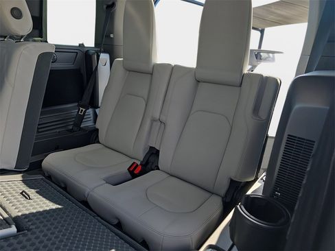 New 2026 Land Rover Defender 110 S image 12