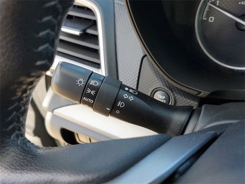 Used 2019 Subaru Forester Limited image 24