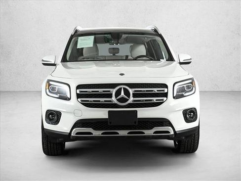 Certified 2022 Mercedes-Benz GLB 250 4MATIC image 2