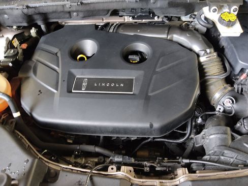 Used 2019 Lincoln MKC Premiere FWD image 30