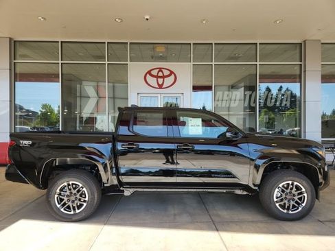 New 2026 Toyota Tacoma TRD Sport AWD/4WD image 3