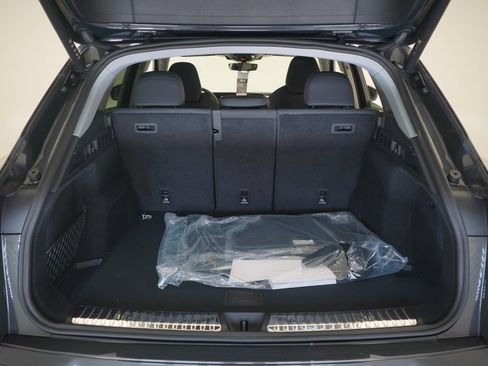 Used 2025 Audi Q5 Premium Plus w/ Premium Plus AWD/4WD image 12