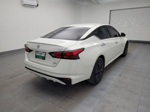 Used 2022 Nissan Altima 2.5 SV image 9