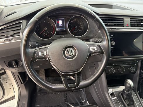 Used 2019 Volkswagen Tiguan SE w/ Panoramic Sunroof Package AWD/4WD image 28