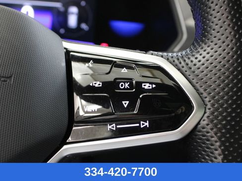 Certified 2023 Volkswagen Tiguan SE R-Line image 26