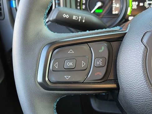 Used 2025 Jeep Wrangler Unlimited Rubicon 4xe w/ Convenience Group image 17