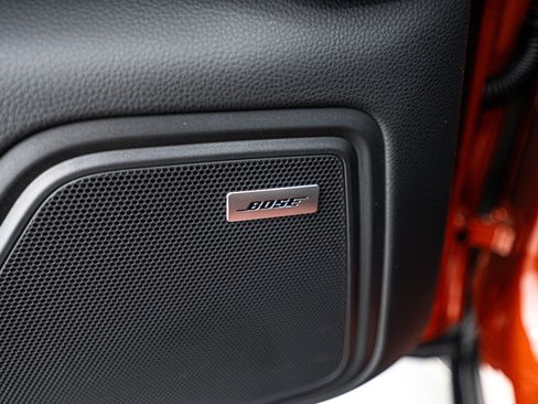 Certified 2025 Porsche Macan Turbo image 18