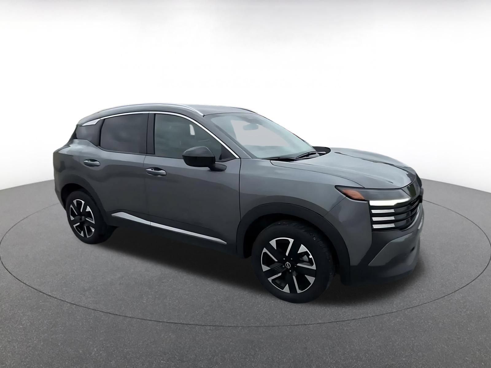 Used 2026 Nissan Kicks SV w/ Cold Weather Package AWD/4WD image 2