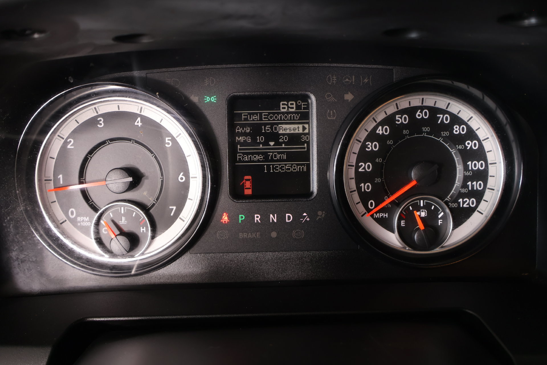 Used 2020 RAM 1500 Tradesman w/ Chrome Appearance Group RWD image 4