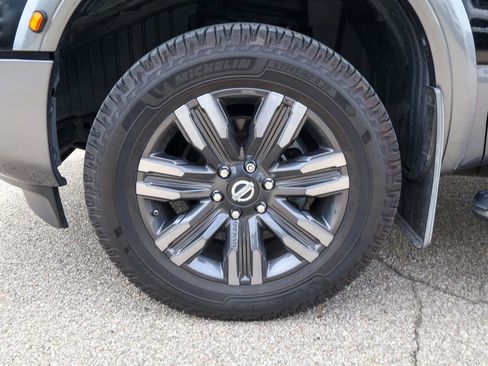 Used 2021 Nissan Titan Platinum Reserve w/ Moonroof Package AWD/4WD image 43
