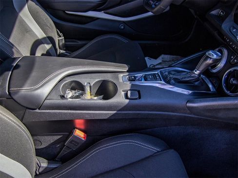 Used 2020 Chevrolet Camaro SS image 16