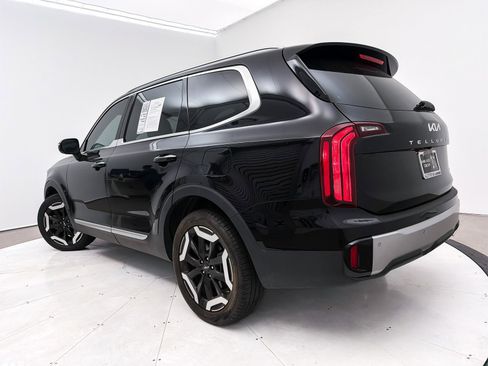 Used 2023 Kia Telluride S w/ S Sunroof Package image 9