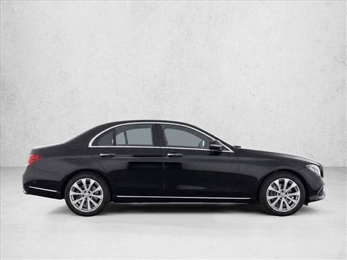 Used 2017 Mercedes-Benz E 300 image 8