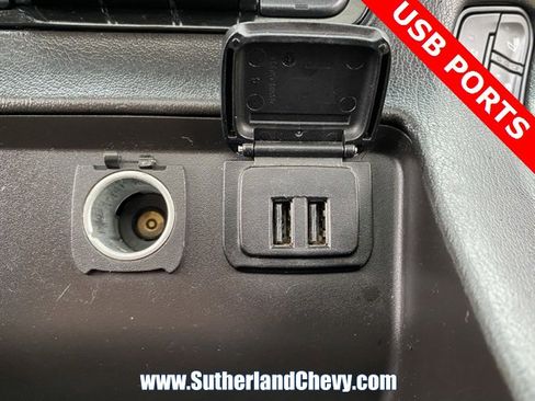 Used 2015 GMC Yukon SLT image 34