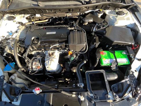 Used 2017 Honda Accord LX image 19