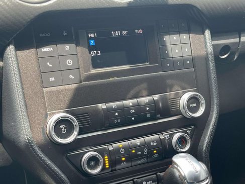 Used 2020 Ford Mustang Coupe w/ Black Accent Package RWD image 31