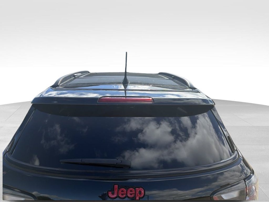 Used 2023 Jeep Compass Limited w/ Elite Group for (Red) Edition AWD/4WD image 15