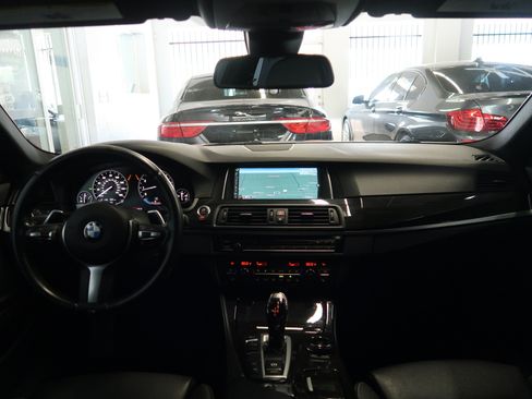 Used 2014 BMW 550i Sedan RWD image 11