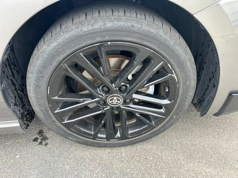 Used 2025 Toyota Camry SE FWD image 21