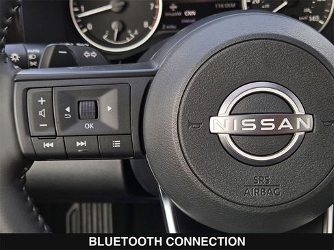 New 2025 Nissan Pathfinder SV w/ Black Appearance Package image 26