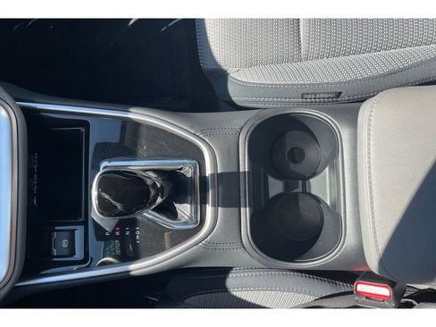 Certified 2025 Subaru Outback Premium image 30