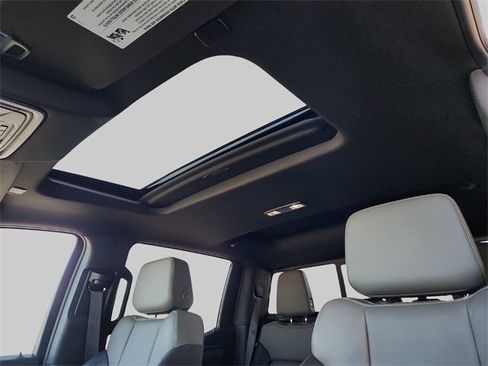 Used 2023 Chevrolet Silverado 1500 ZR2 w/ Technology Package image 27