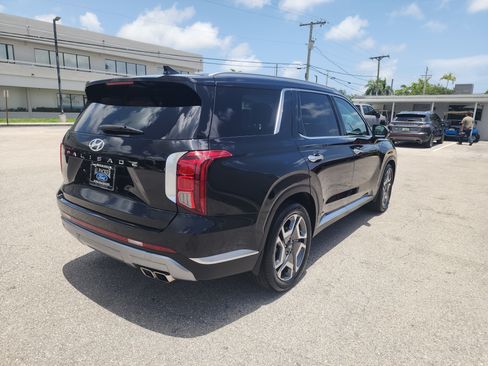 Used 2024 Hyundai Palisade Limited FWD image 5